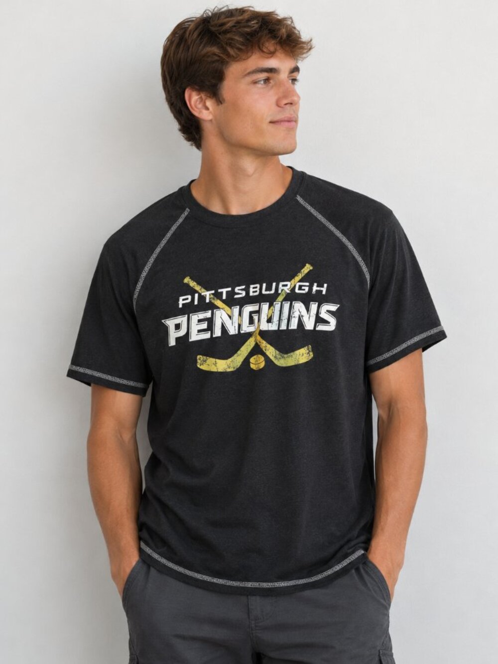 Pittsburgh Penguins Hockey Graphic T-Shirt | Men's Large | Gray Performance Tee
